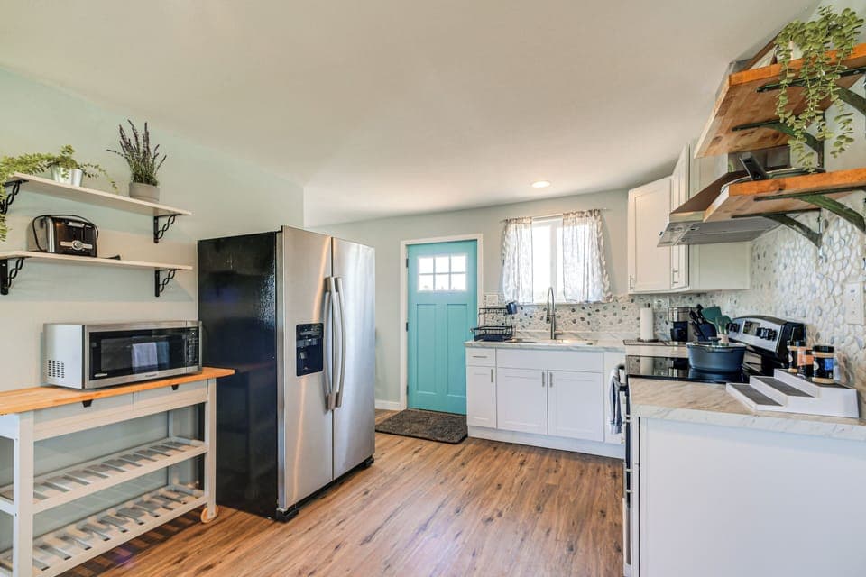 Kitchen | Keurig Coffee Maker (Coffee Provided) | Single-Story Home