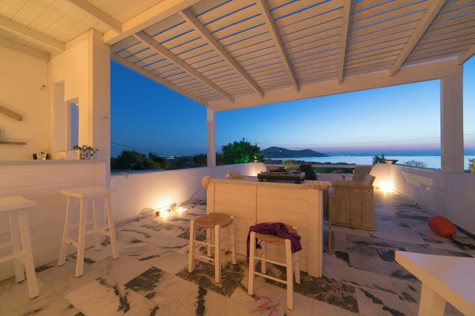 Seaside stays and tours in Naxos, Greece