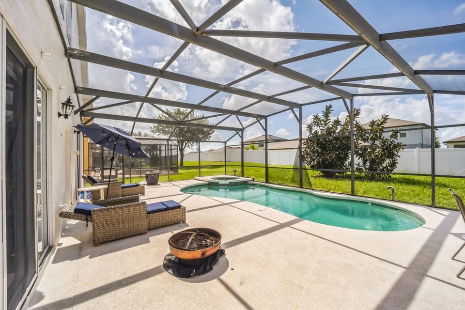Lamp, Pool, Water, House, Patio