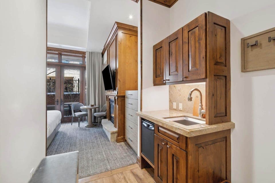 AspenMtnResidences-03C-3203