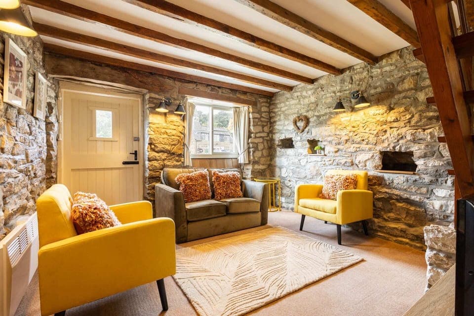 Byre Cottage, Hutton-Le-Hole - Host & Stay