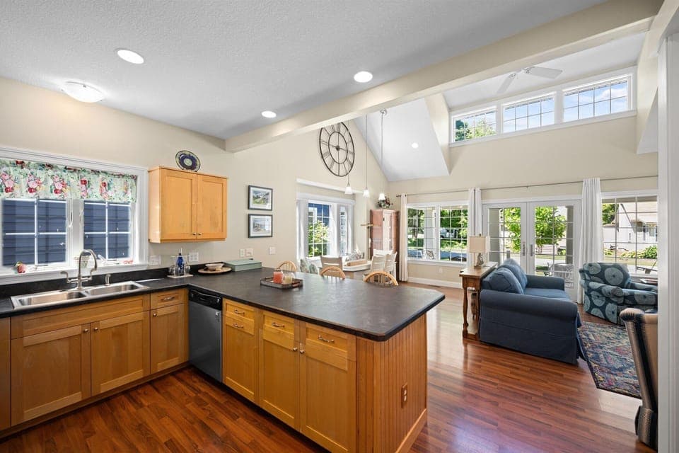 Kitchen (2)
