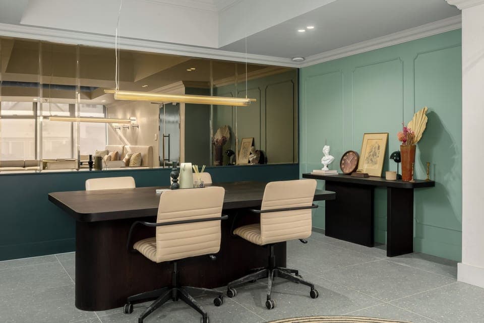 Communal Business Lounge