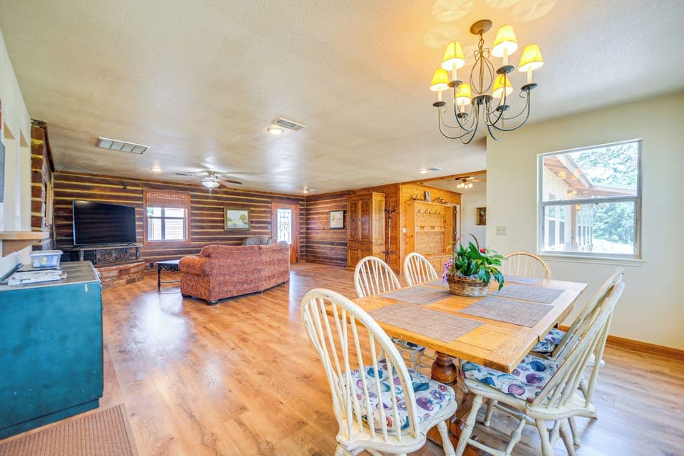 Brady Vacation Rental | 5BR | 6BA | 4,300 Sq Ft | Step-Free Access Options