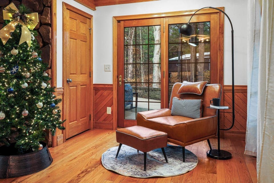 Holiday decor starting Dec 1st!