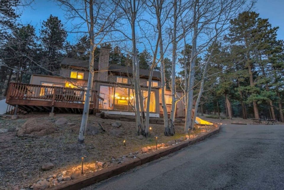 Front of house and driveway