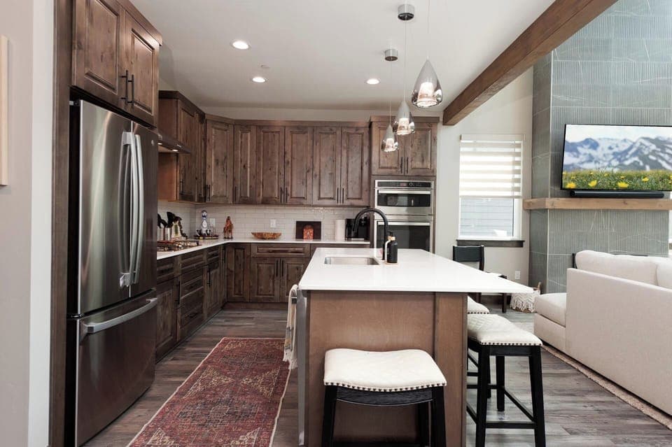 Fully Stocked Kitchen