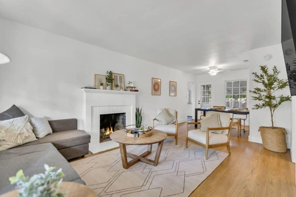 Bungalow grove nestled among the famous city of trees