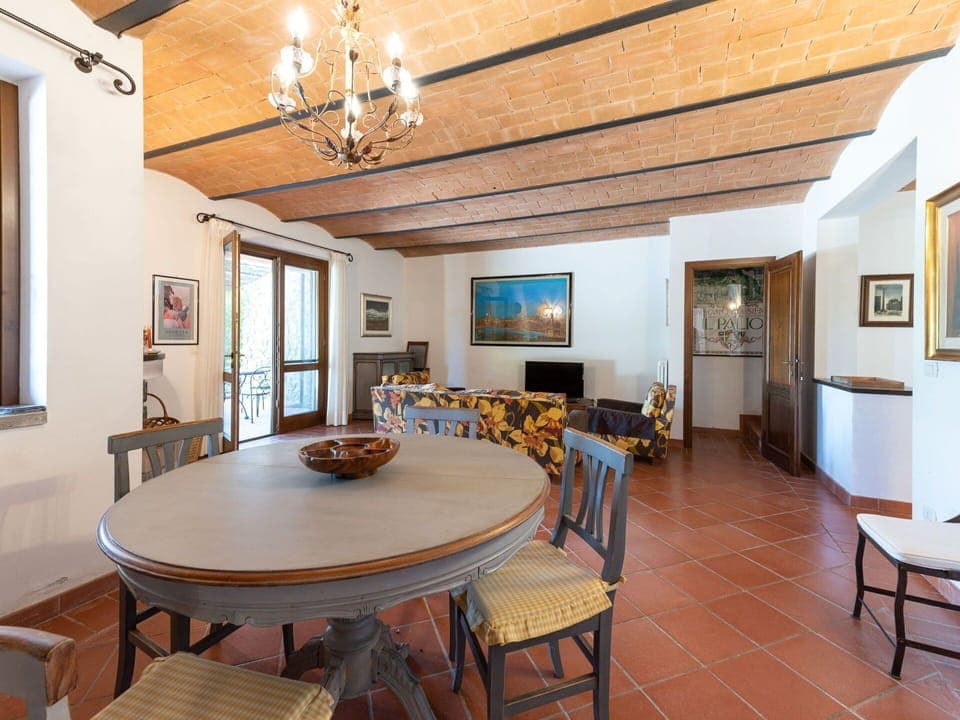 Table, Picture Frame, Furniture, Property, Chair, Wood, Interior Design, Flooring, Floor, Hardwood