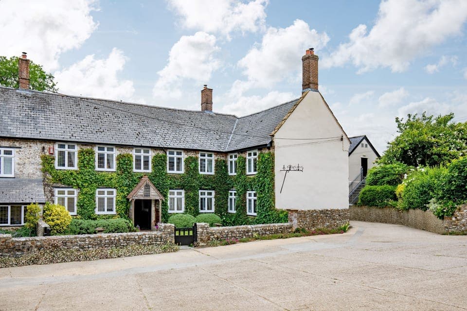 Welcome to Sutton Barton Farmhouse, Honiton