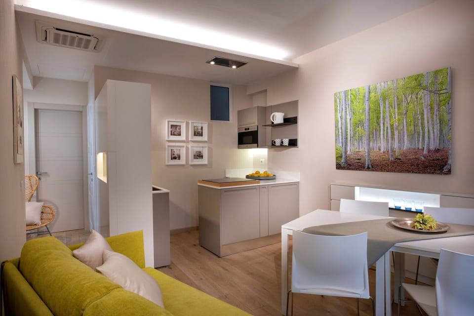 Autumn, Kitchen, Living Room, Spring, Summer, Winter