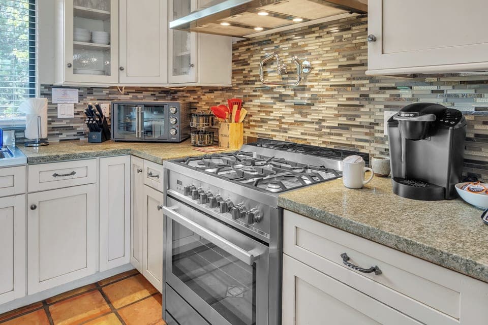 Gas stovetop