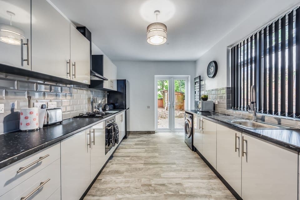 Large double sided kitchen with all amenities 