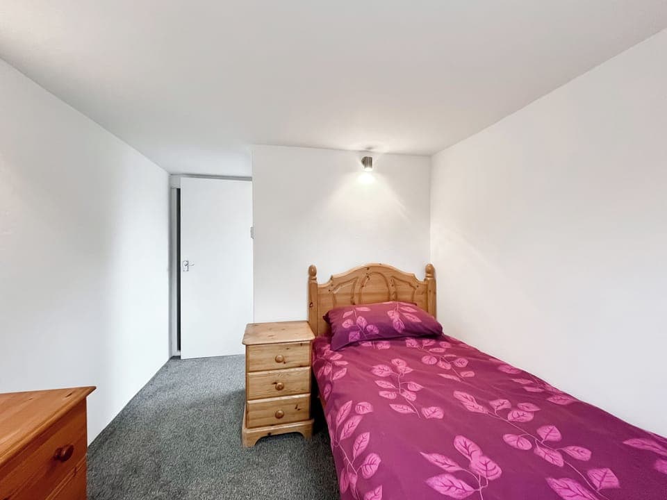 Single bedroom | Triss - Bowling Green Farm, East Orchard, near Shaftesbury