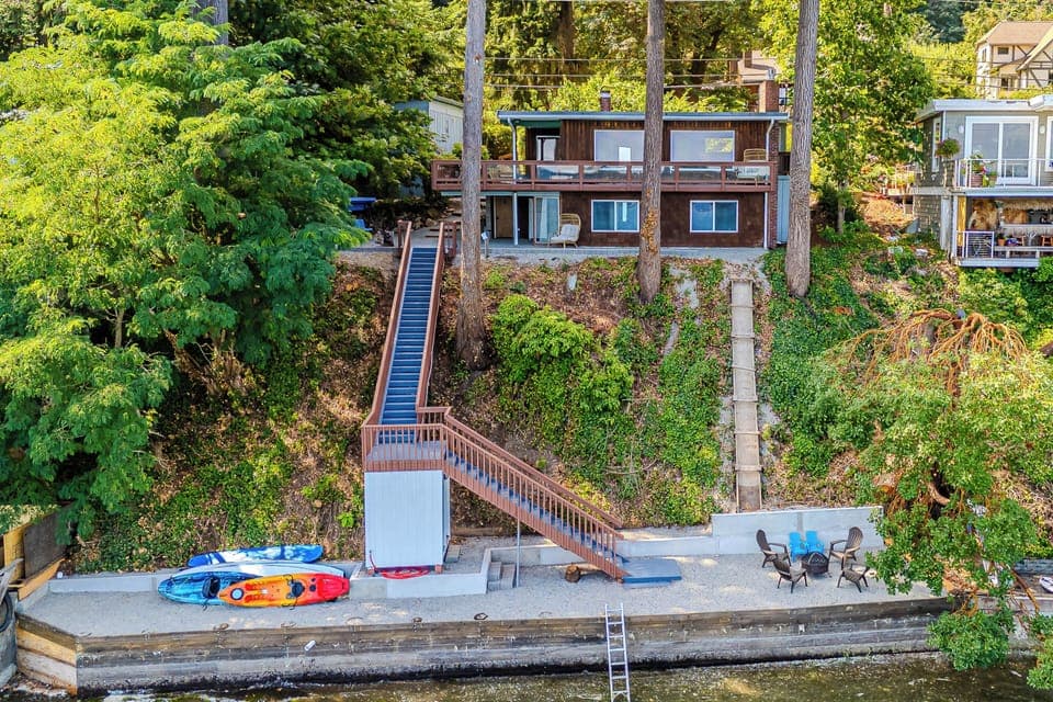 Vashon Vacation Rental | 3BR | 2.5BA | 1,860 Sq Ft | Steps Required