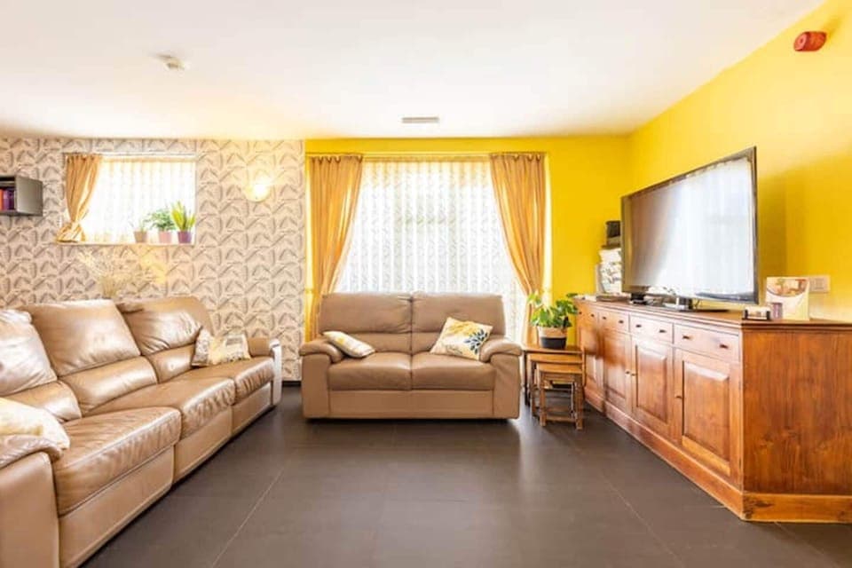 Regarder un beau film blotti dans ce salon, un vrai plaisir