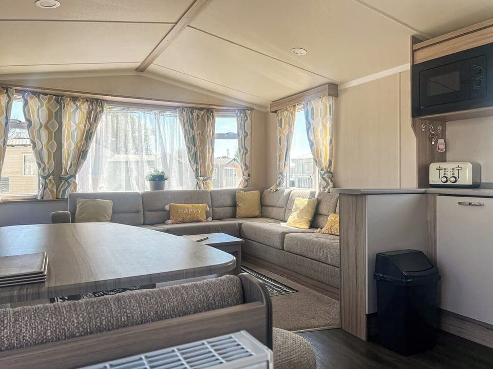 Dining Area | Oaks, Porthcawl