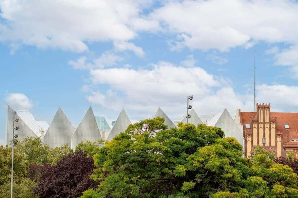View from the apartment of the surrounding area. 
