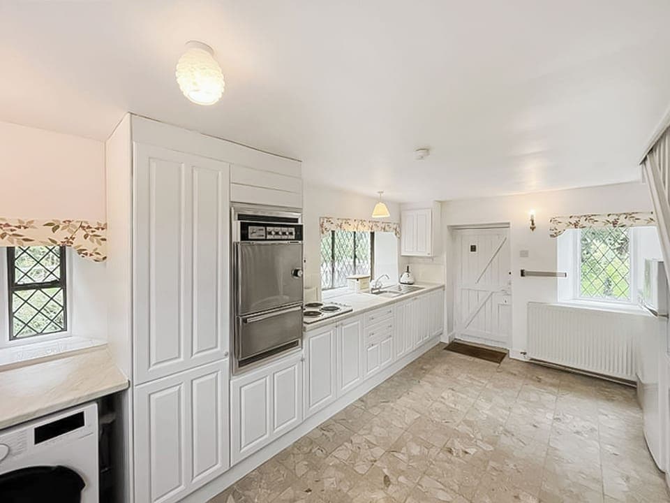Kitchen | The Gate House, Creigiog Mill, Llanarmon-Yn-Ial