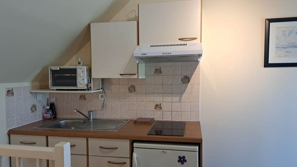 Clos de la Fontaine Dinard, kitchenette du N°5