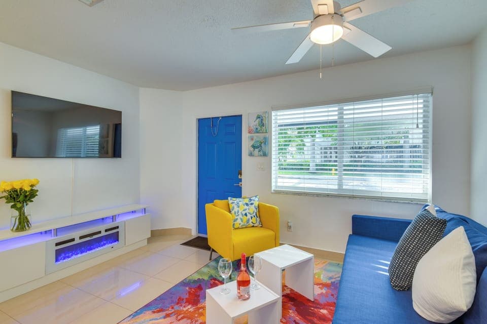 Hallandale Beach Vacation Rental | 1BR | 1BA | 500 Sq Ft | 2 Steps to Enter