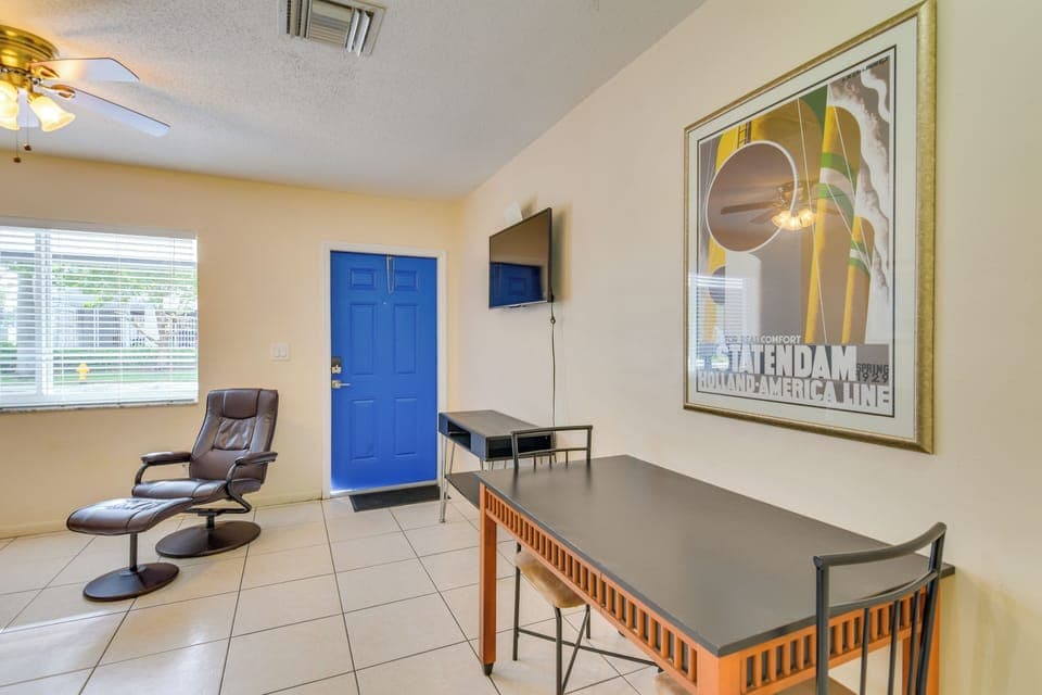 Dining Area | Dishware & Flatware