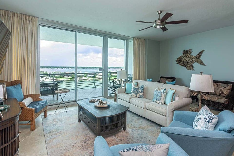 Bella Luna 1004 - Signature Properties