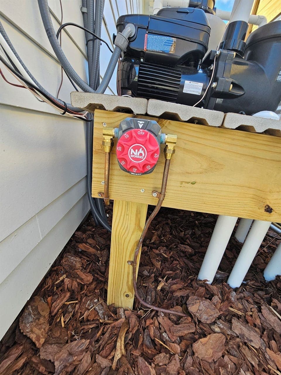 Gas timer for backyard fire pit. Must be turned on to operate fire pit.
