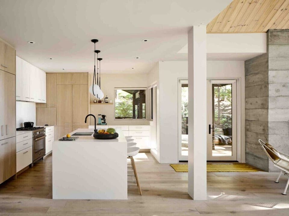 Open floor plan — flow from living to dining with ease