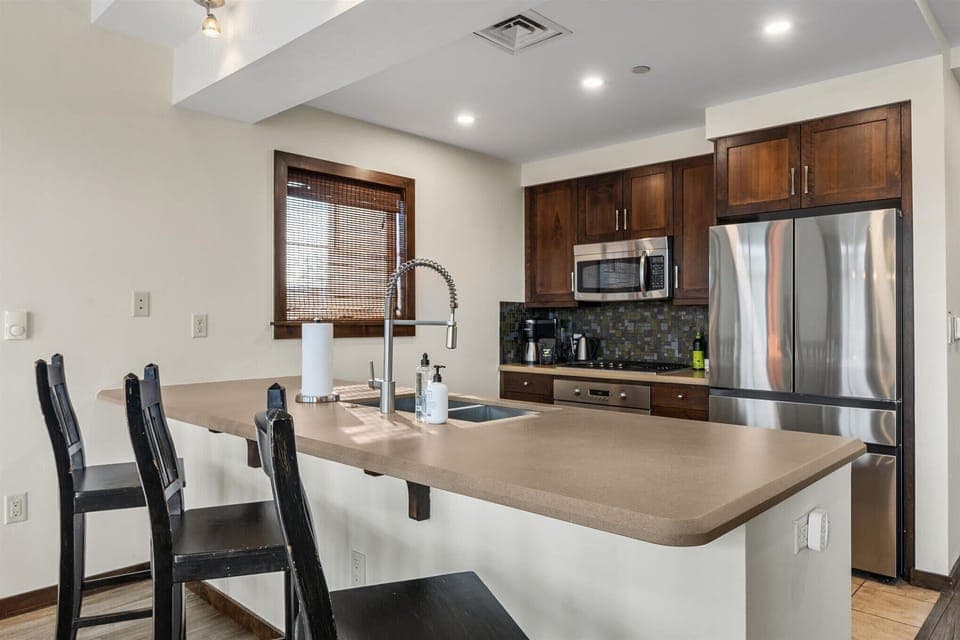 Kitchen island