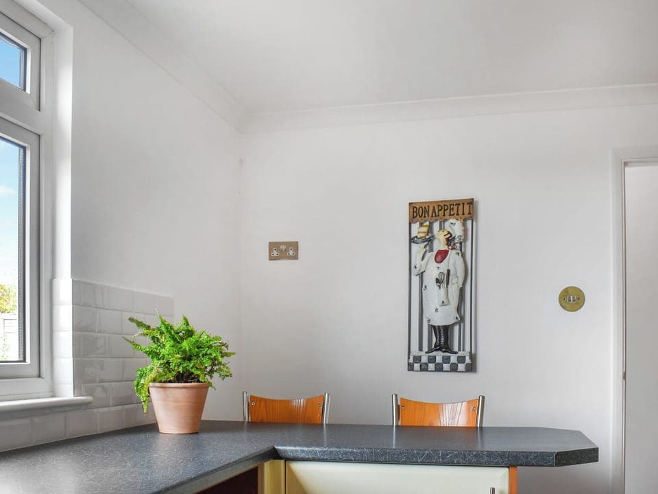 Kitchen area | The Hideaway, Tregony