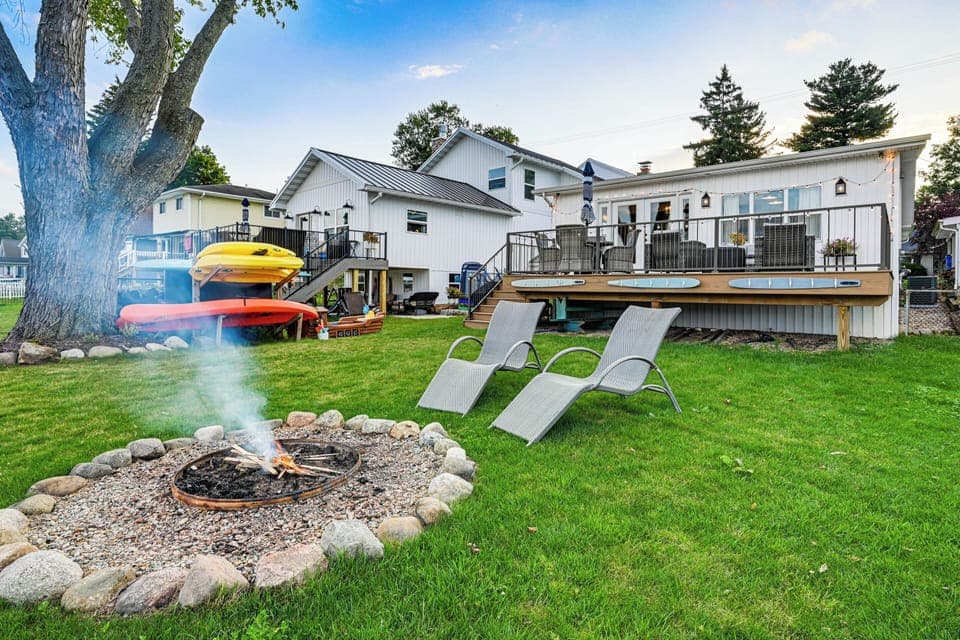 Exterior | Fire Pit | Lake Access