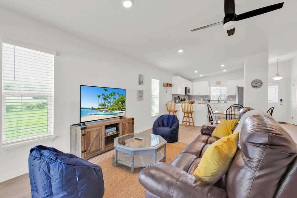 For an interactive entertainment session, grab the board games from under the TV and set them up on the dining table for a night of fun and laughter!