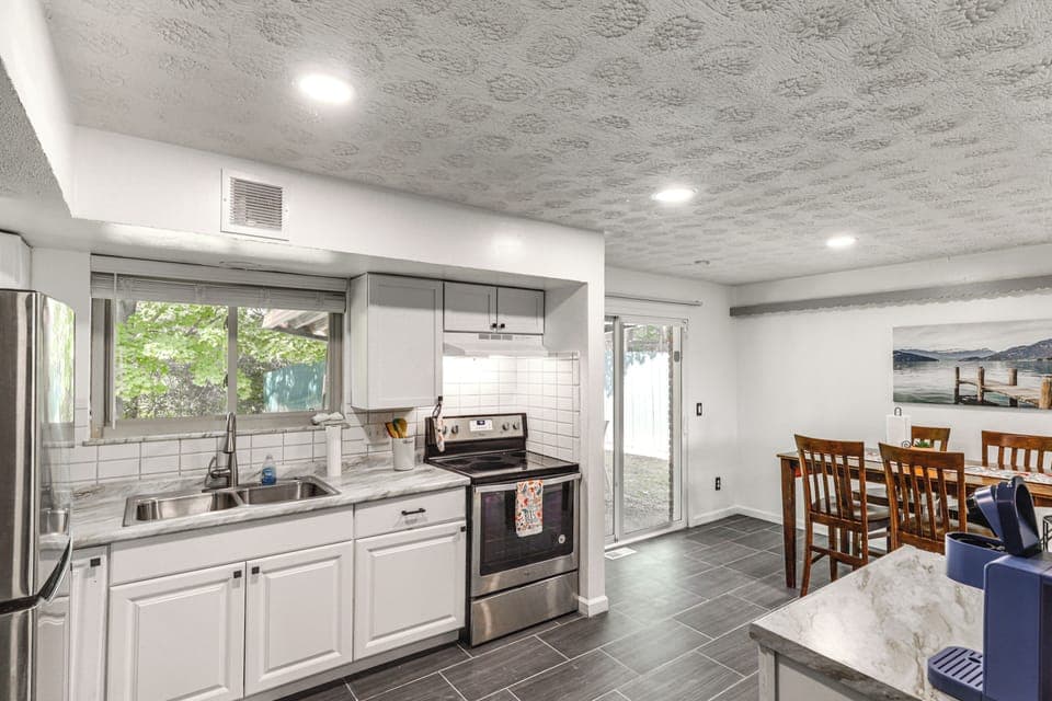 Kitchen | 2nd Floor | Cooking Basics | Pod Coffee Maker | Microwave | Toaster