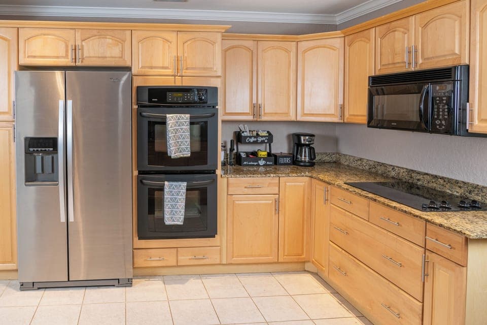 Kitchen (2)