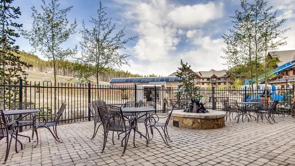 Outdoor Seating