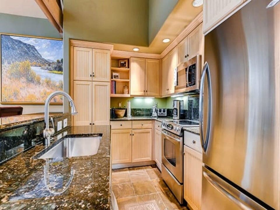 Beaver Creek Pines Lodge 3 Bedroom Townhome Kitchen