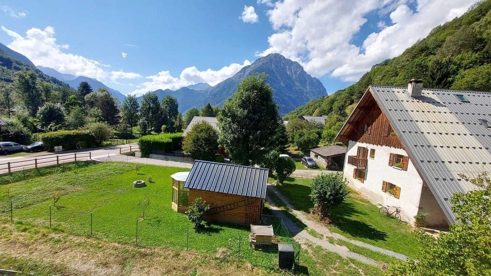 Expansive outside gardens some completely enclosed for kids play. 