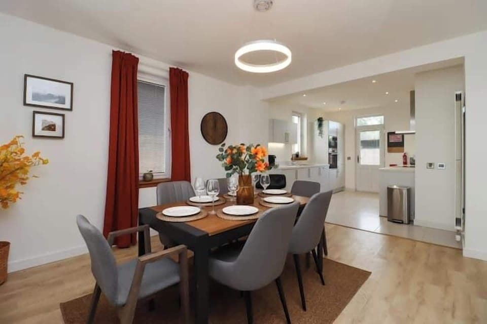 Efa6314d 17ee 4d28 a890 0a82c491d911