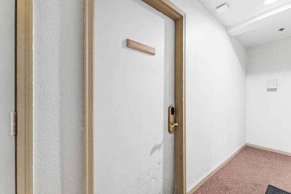Ski and snowboard storage lockers, located on the first floor.