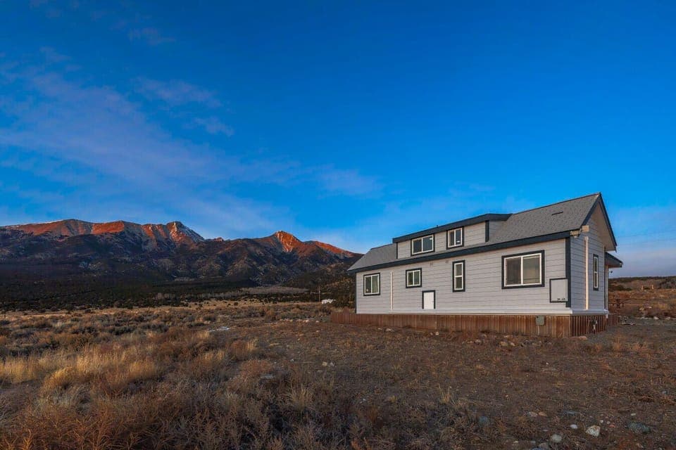 The cottage sits on a large tract of land with no neighbors close by, giving guests the ultimate peace and privacy.
