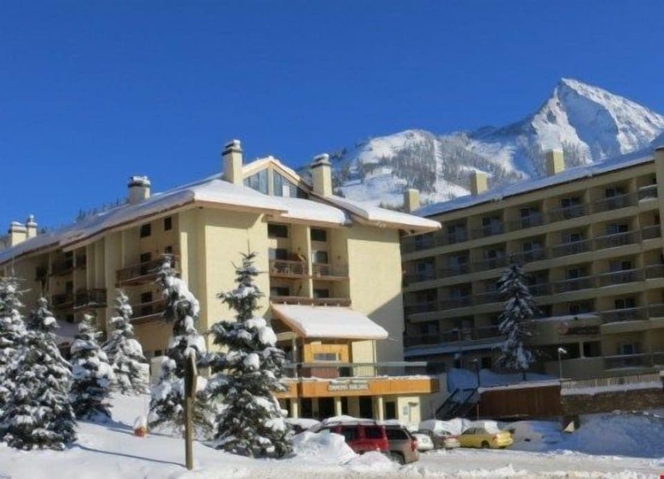 Your beautiful holiday rental is great in any season.
