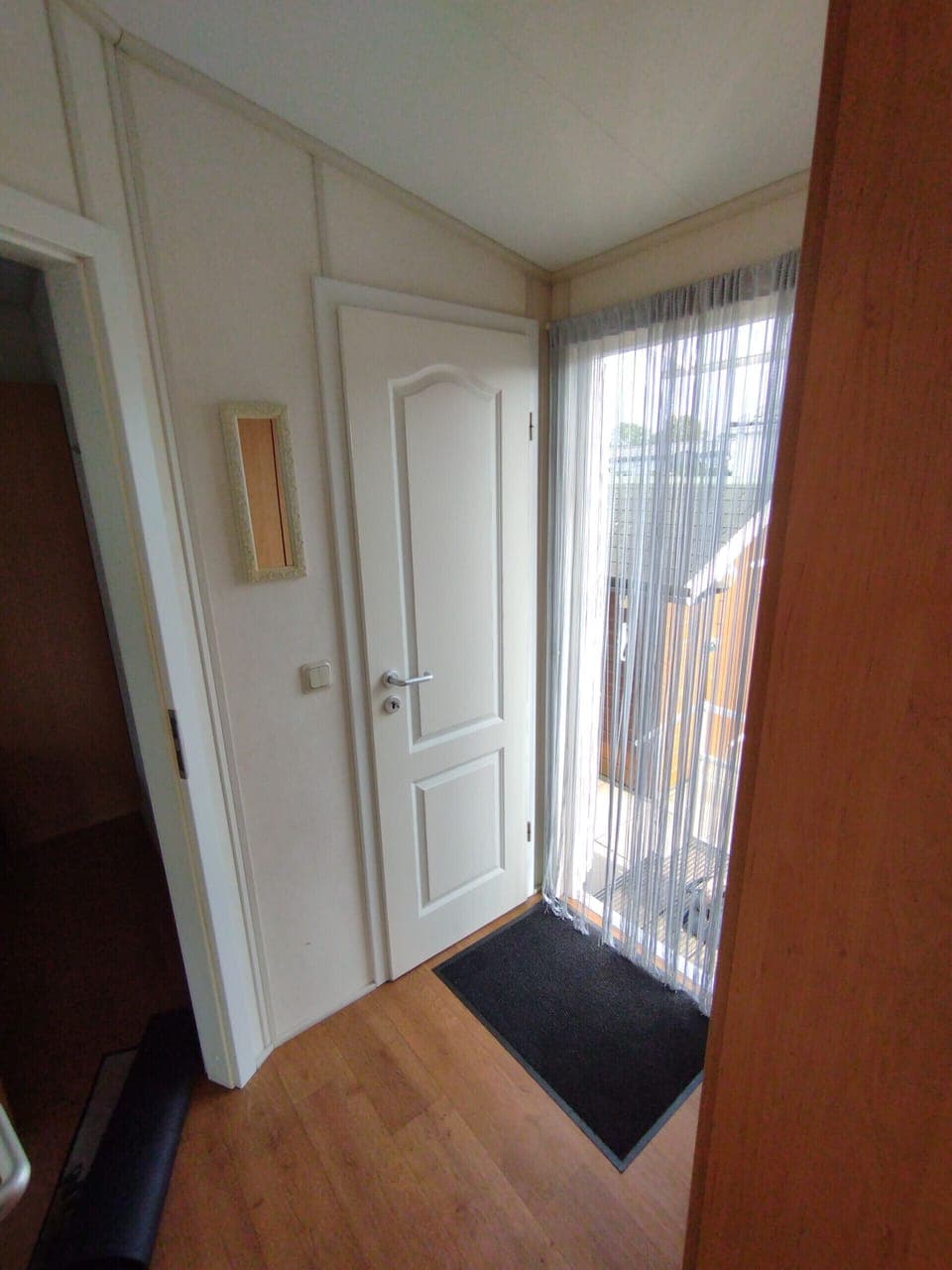 Front view of accommodation 468