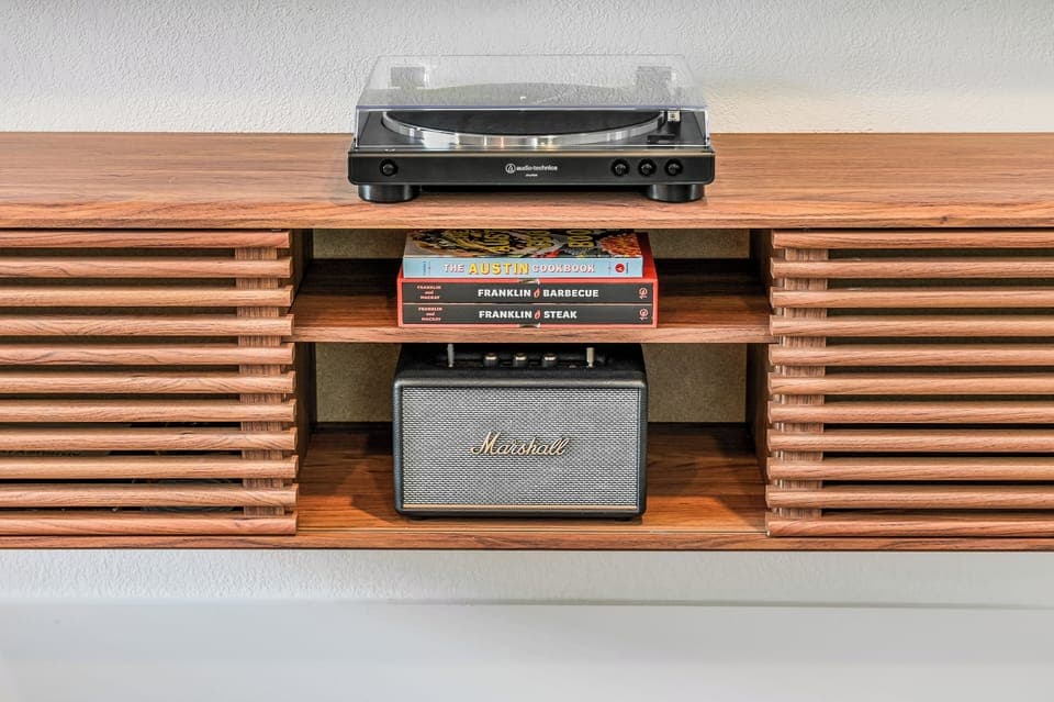 Audiophile's dream: Spin local legends or plug in to your own mix via the aux cord.