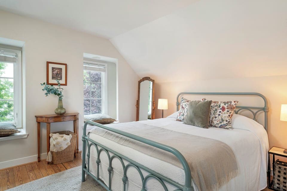 Ridge Room bedroom
