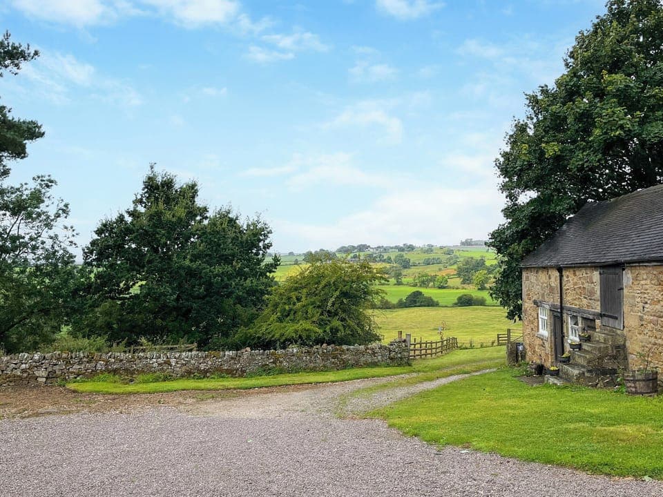 Driveway | Tawny Barn, Buxton