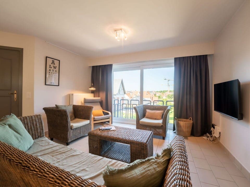 Sky, Property, Table, Furniture, Plant, Building, Chair, Interior Design, Shade, Tableware