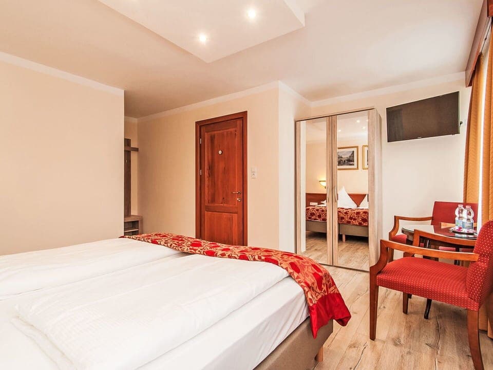 Furniture, Property, Comfort, Building, Wood, Textile, Interior Design, Shade, Floor, House