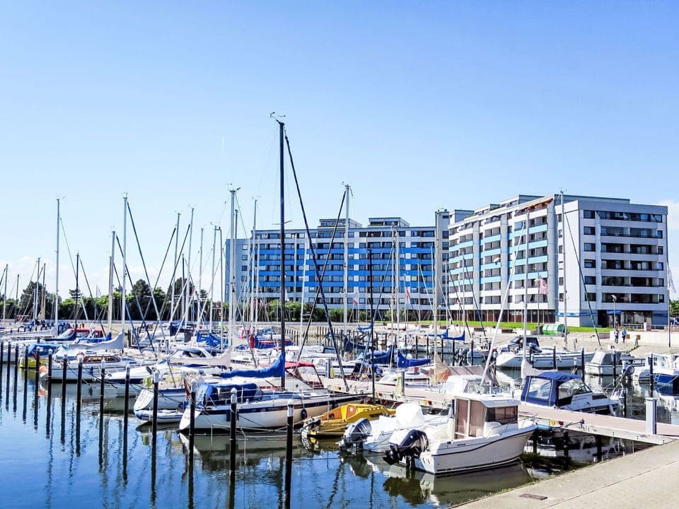 Sky, Plant, Cloud, Building, Window, Tree, Natural Landscape, Land Lot, House, Cottage