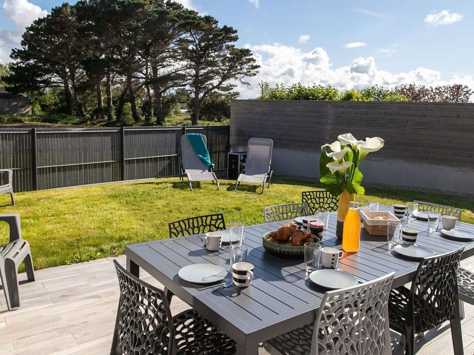 Table, Sky, Cloud, Tableware, Property, Furniture, Chair, Outdoor Table, Outdoor Furniture, Plant